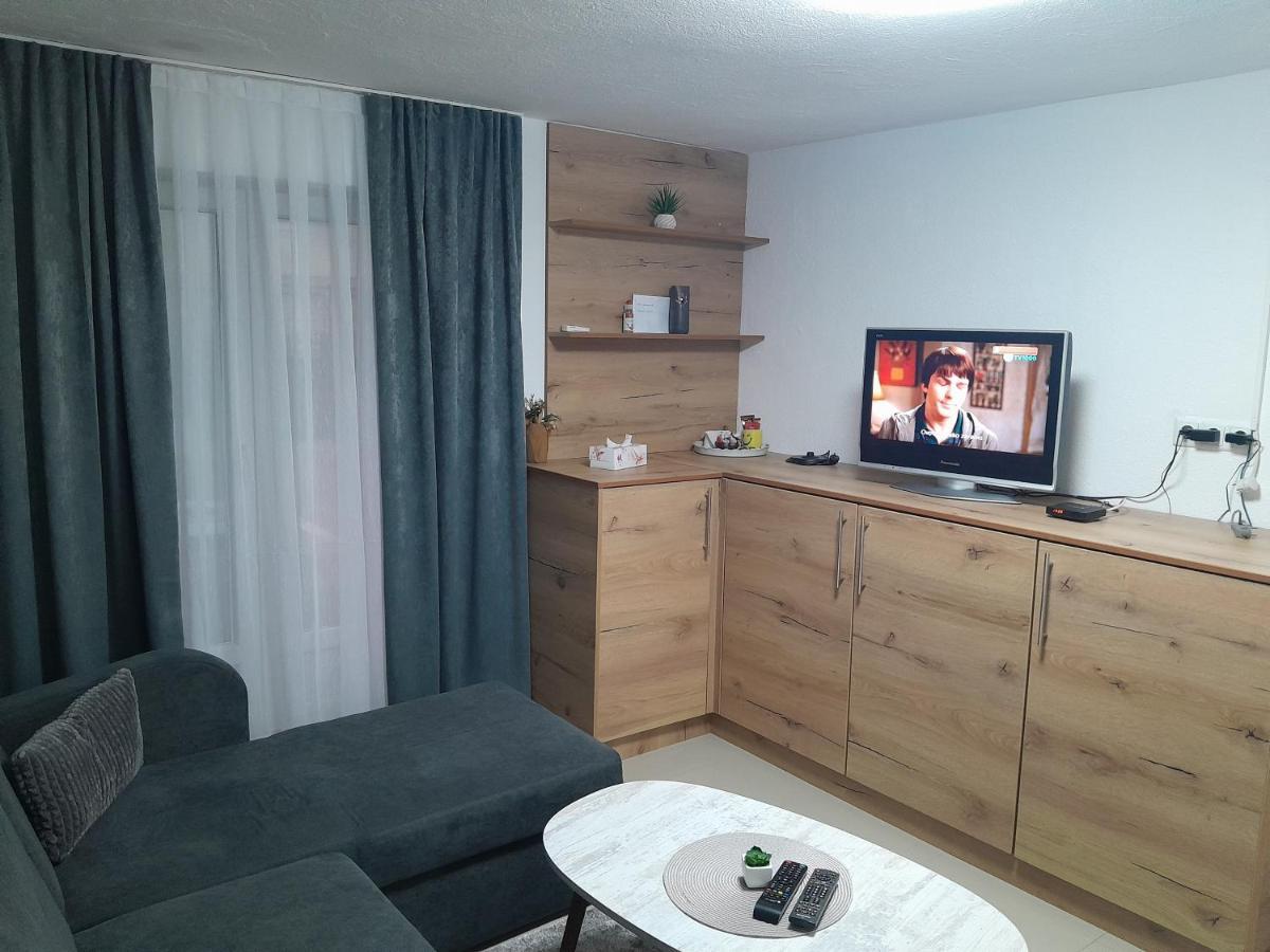 Apartmani Bet Gradacac 1 Maj Broj 24 Exterior foto